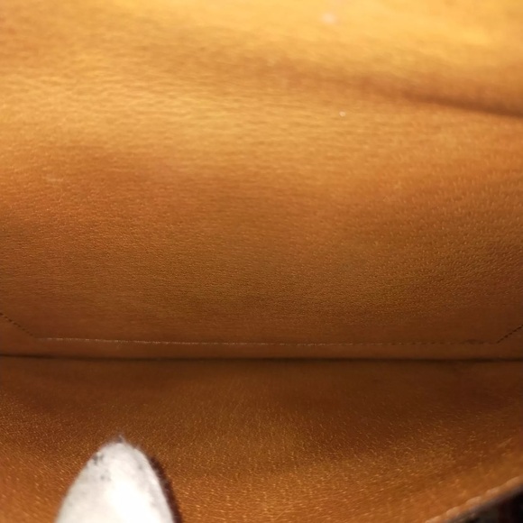 SOLD OUT! 
Auth Louis Vuitton Monogram Pochette Rabat Shoulder Bag - Picture 6 of 7